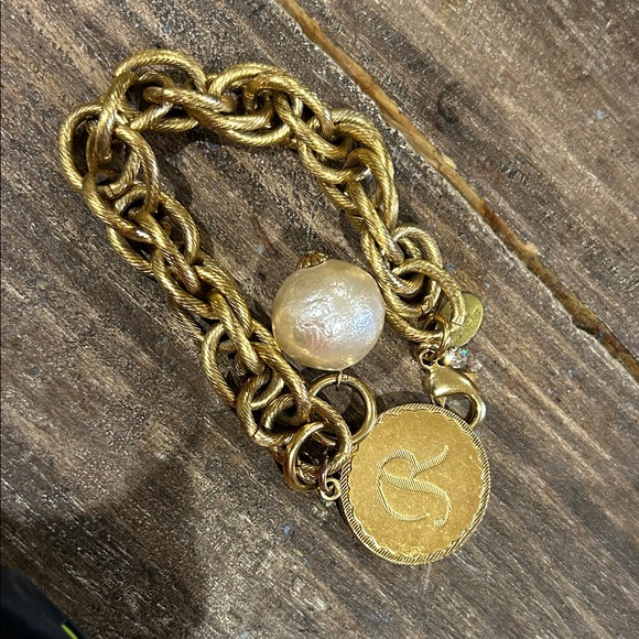 Gold Chain Bracelet with Coin Charm - Picture 1 of 5
